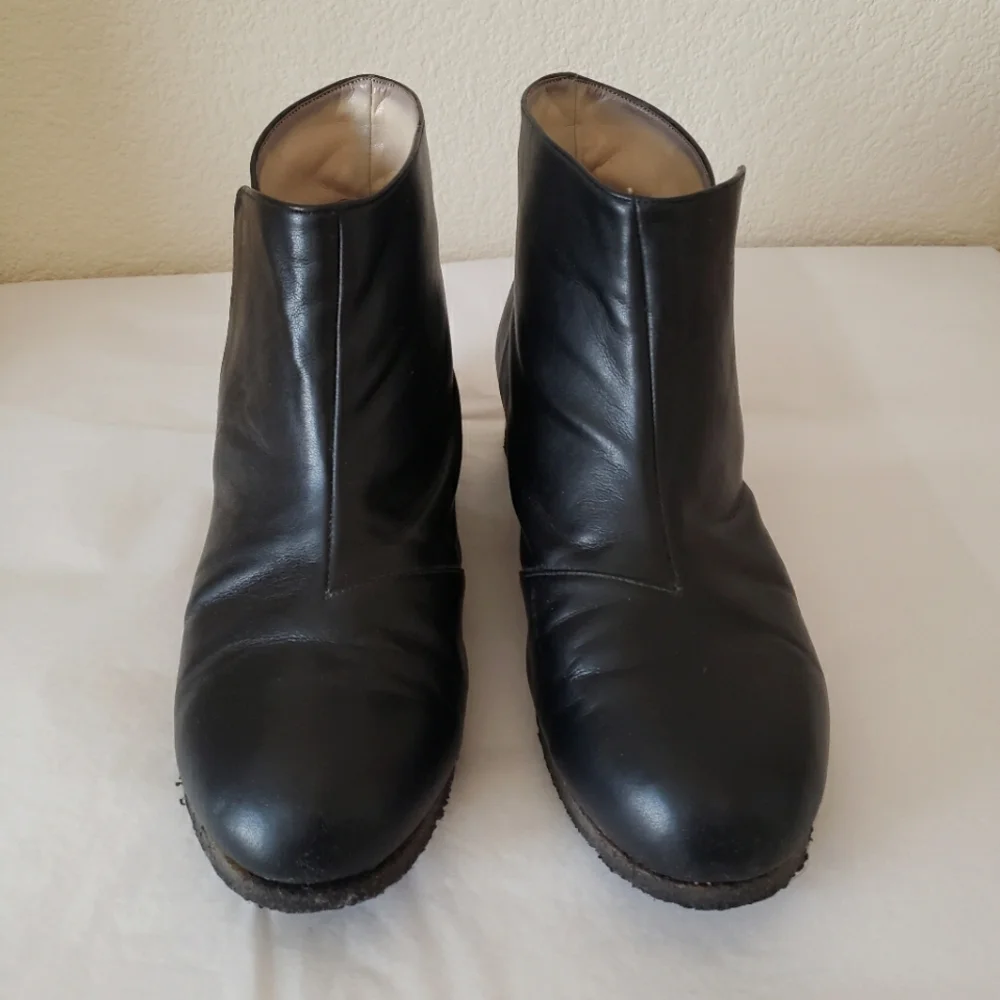 Sydney Brown black leather boots 8